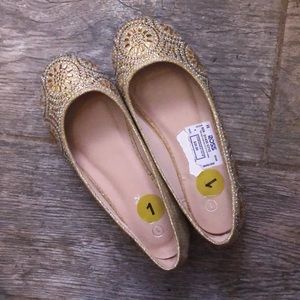 Cute Girls size 1 Gold glitter/embellished shoes